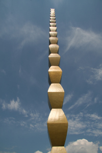brancusi[1], “Durante todo una vida no he buscado más que la esencia del vuelo…El vuelo, ¡que felicidad!”.